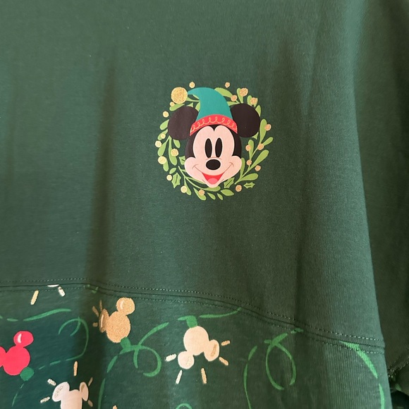 Disneyland Merry Christmas Spirit Jersey NWT - Picture 4 of 5